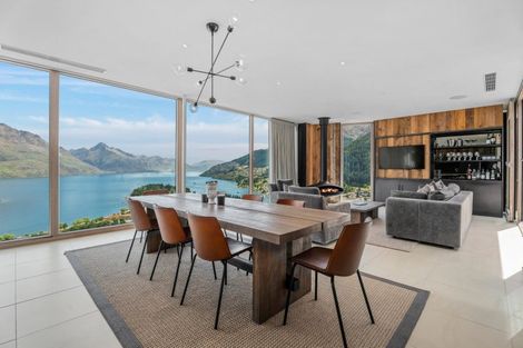 Photo of property in 32 Edinburgh Drive, Queenstown, 9300