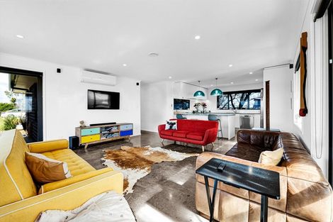 Photo of property in 14e Junction Street, Welbourn, New Plymouth, 4310