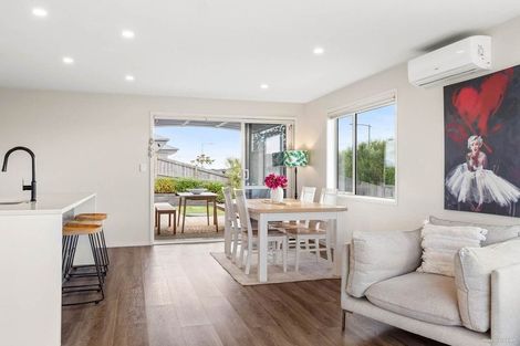 Photo of property in 12 Perla Road, Pukekohe, 2120