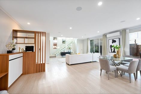 Photo of property in 38a Pokapu Street, Titirangi, Auckland, 0600