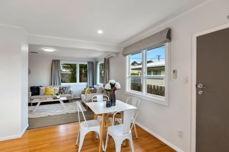 Photo of property in 44 Mark Avenue, Paparangi, Wellington, 6037