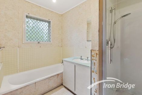 Photo of property in 19 Celeste Place, Totara Vale, Auckland, 0627