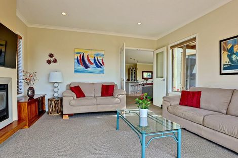 Photo of property in 122 Kent Terrace, Taradale, Napier, 4112