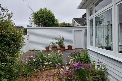 Photo of property in 63 Friend Street, Karori, Wellington, 6012
