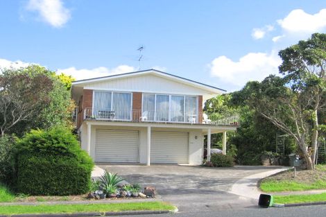 Photo of property in 16 Mccrystal Avenue, Bucklands Beach, Auckland, 2012