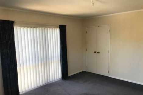Photo of property in 1/130 Colwill Road, Massey, Auckland, 0614