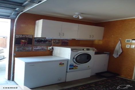 Photo of property in 35 Boston Parade, Kelvin Grove, Palmerston North, 4414