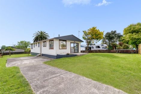 Photo of property in 19 Ben Keys Street, Te Puke, 3119