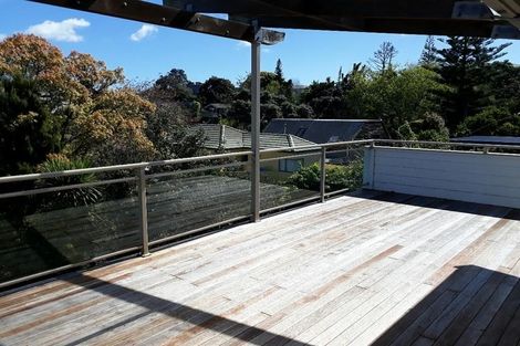 Photo of property in 17 Sea Vista Avenue, Beach Haven, Auckland, 0626