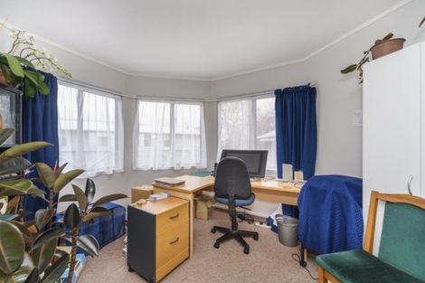 Photo of property in 84 Hillcrest Drive, Kelvin Grove, Palmerston North, 4414