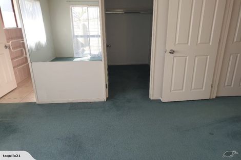 Photo of property in 8 Shah Place, Glen Eden, Auckland, 0602