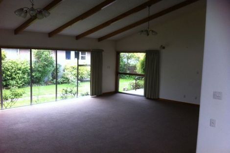Photo of property in 1 Fraser Place, Rangiora, 7400