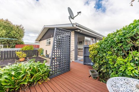 Photo of property in 2/21 Oxford Street, West End, Timaru, 7910