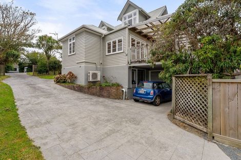 Photo of property in 30 Ngatitoa Street, Tawa, Wellington, 5028