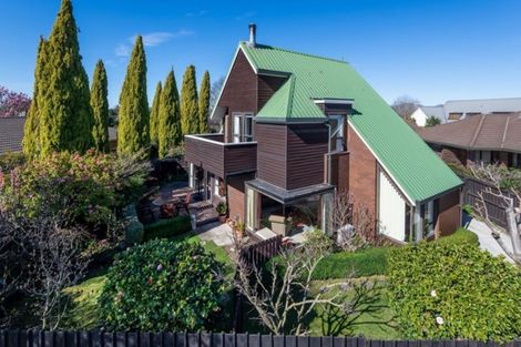 Photo of property in 2/35 Solway Avenue, Ilam, Christchurch, 8041