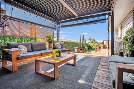 Photo of property in 3 Moloney Terrace, Pukekohe, 2120