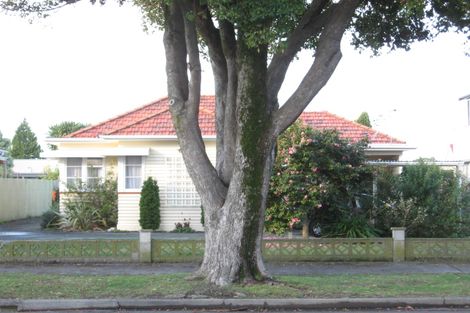 Photo of property in 2/34 Nuffield Avenue, Marewa, Napier, 4110