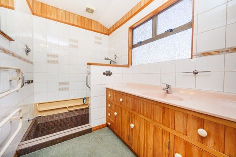 Photo of property in 24 Lancaster Street, Highbury, Palmerston North, 4412