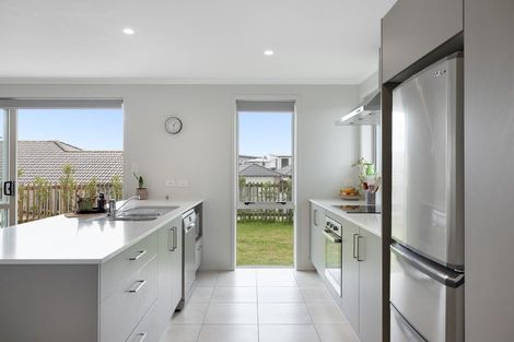 Photo of property in 1 Harakeke Way, Papamoa Beach, Te Puke, 3187