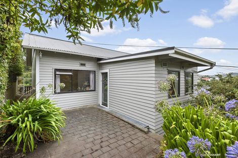 Photo of property in 18 Lincoln Street, Brooklyn, Wellington, 6021