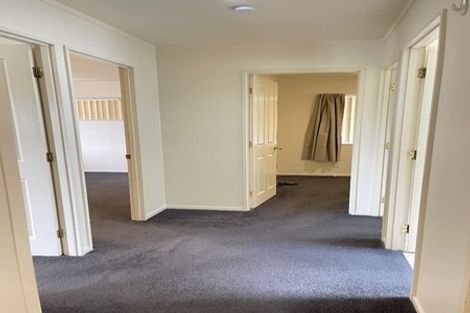 Photo of property in 34 Ginders Drive, Massey, Auckland, 0614