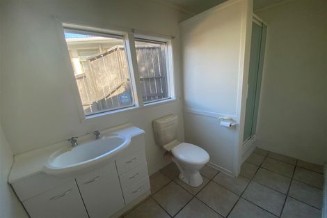 Photo of property in 64 Addington Avenue, Manurewa, Auckland, 2102
