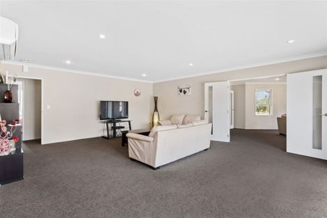 Photo of property in 8 Elm Grove, Amberley, 7410