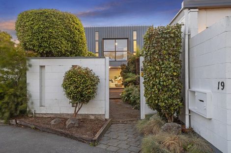 Photo of property in 19 Kent Lodge Avenue, Avonhead, Christchurch, 8042