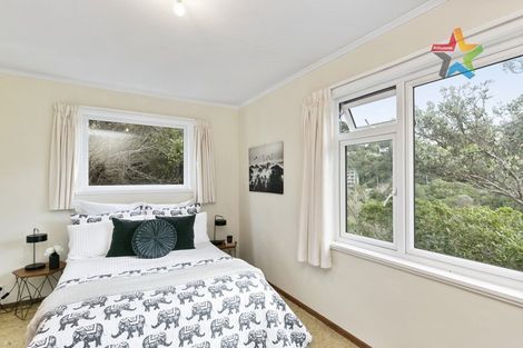 Photo of property in 32 Curtis Street, Northland, Wellington, 6012