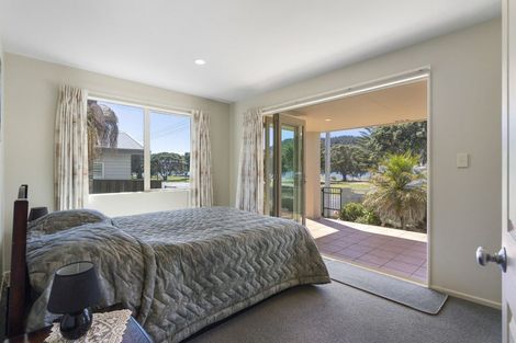 Photo of property in 301 Beach Road, Whangamata, 3620