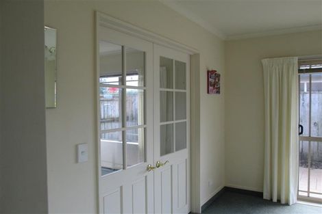 Photo of property in 8 Glen Loch Place, Paraparaumu, 5032