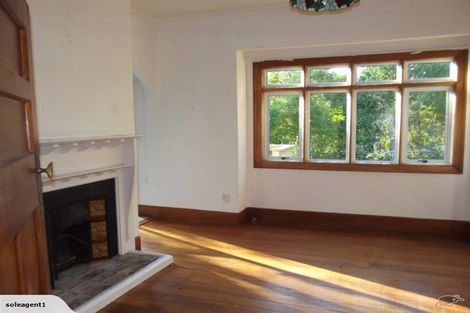 Photo of property in 158 Frankley Road, Frankleigh Park, New Plymouth, 4310