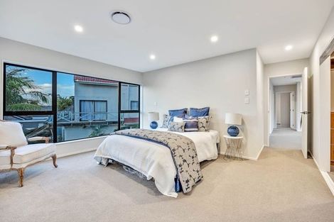 Photo of property in 47a Takutai Avenue, Half Moon Bay, Auckland, 2012