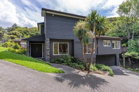 Photo of property in 25 Bemrose Place, Cockle Bay, Auckland, 2014