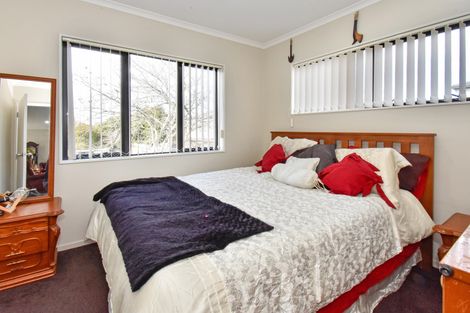 Photo of property in 7 Clendon Place, Manurewa, Auckland, 2102