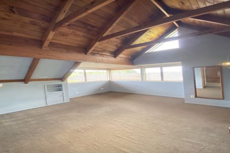 Photo of property in 1/61 Sylvia Road, Hillcrest, Auckland, 0627