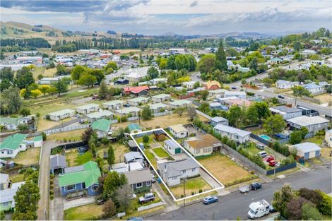 Photo of property in 6 Montgomery Street, Waipukurau, 4200
