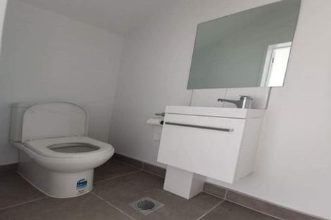 Photo of property in 22 Eileen Newey Place, Henderson, Auckland, 0612