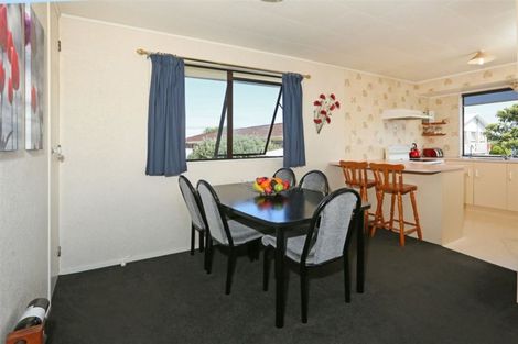 Photo of property in 1 Marlene Avenue, Te Atatu South, Auckland, 0610