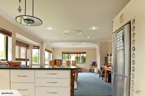 Photo of property in 49 College Road, Northcote, Auckland, 0627