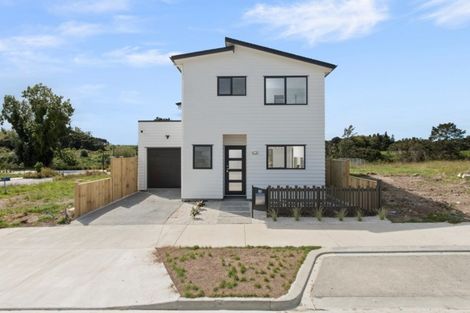 Photo of property in 10 Riroriro Road, Hobsonville, Auckland, 0616