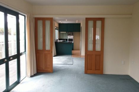 Photo of property in 15 Quebec Road, Milford, Auckland, 0620