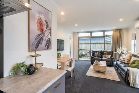 Photo of property in 2 Ronalds Way, Taita, Lower Hutt, 5011