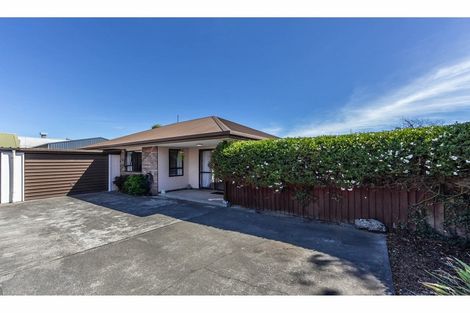 Photo of property in 17 Wiremu Street, Redwood, Christchurch, 8051