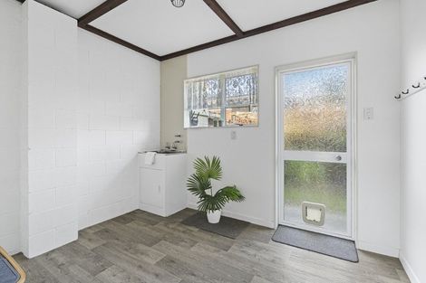 Photo of property in 2/72 Cumberland Street, Welbourn, New Plymouth, 4312