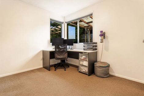 Photo of property in 58 Hartley Terrace, Massey, Auckland, 0614