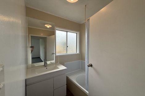 Photo of property in 37 Taurus Crescent, Beach Haven, Auckland, 0626