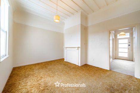 Photo of property in 244 Rintoul Street, Berhampore, Wellington, 6023