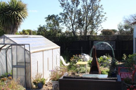 Photo of property in 132 Pacific Road, North New Brighton, Christchurch, 8083