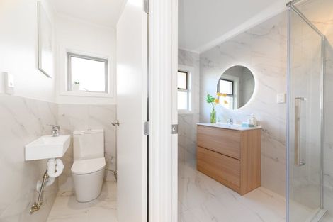 Photo of property in 3/104 Nile Road, Milford, Auckland, 0620